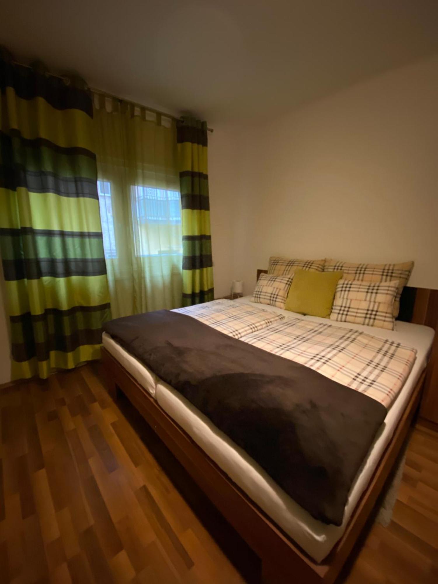 Come & Stay Apartments And Rooms City Center Budapest Exterior foto